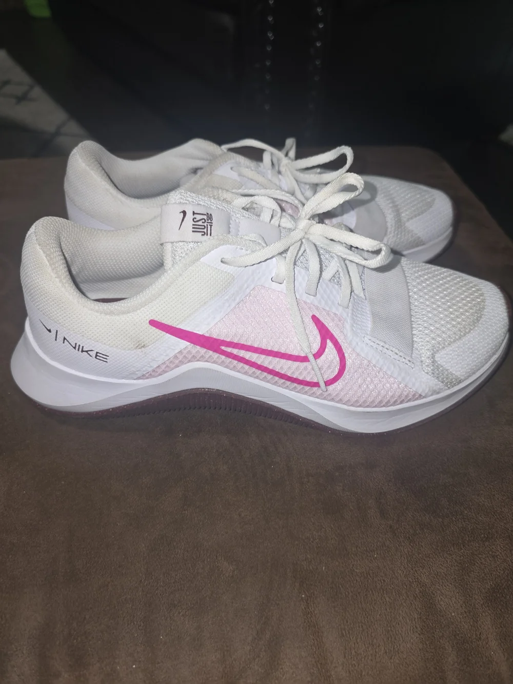 Nike White & Hot Pink Women’s Training Sneakers
